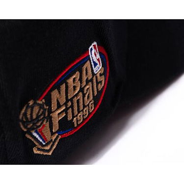 Kapa Mitchell & Ness NBA Top Spot Classic Red Chicago Bulls Black Crna | HHSSINTL1265-CBUBLCK, 5