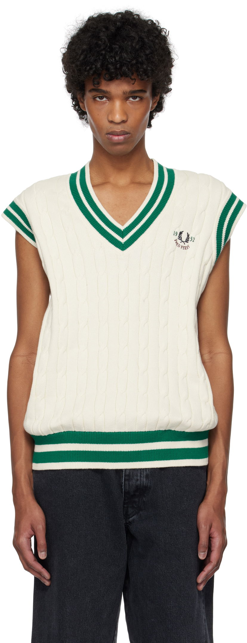 Džemper Fred Perry Fred Perry Cable Knit Tennis Vest Bijela | K9721