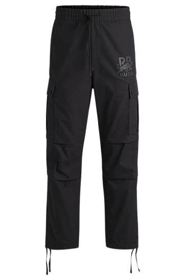 Cargo hlače BOSS HUGO x Red Bull Regular-Fit Cargo Trousers Crna | 50542801