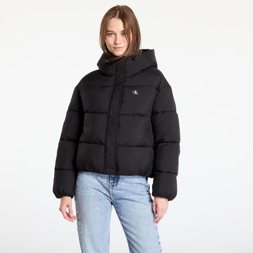 Pernata jakna CALVIN KLEIN Logo Short Hooded Puffer Jacket Black Crna | J20J224112 BEH
