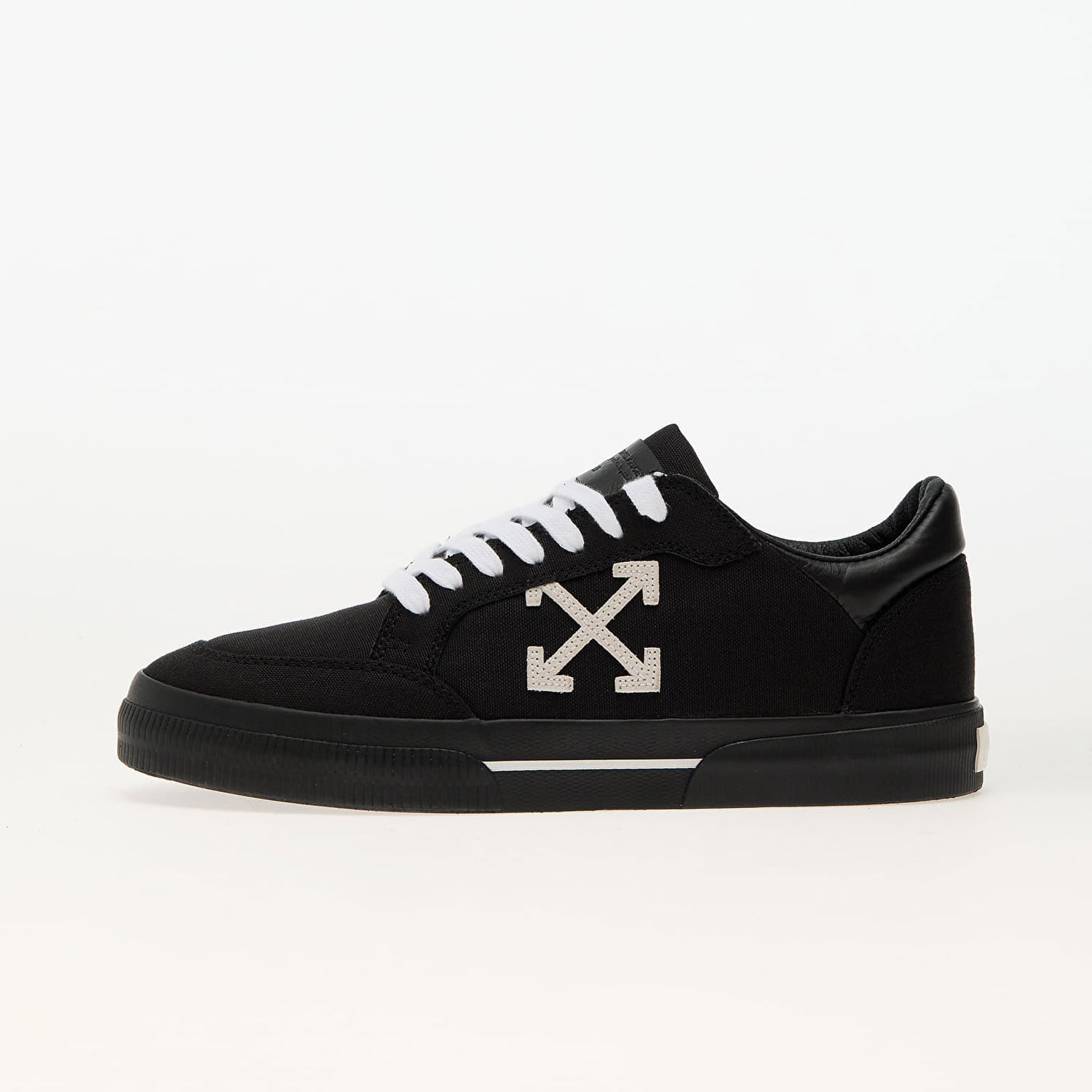 Tenisice i cipele Off-White New Low Vulcanized Crna | OMIA293C99FAB0021001, 0
