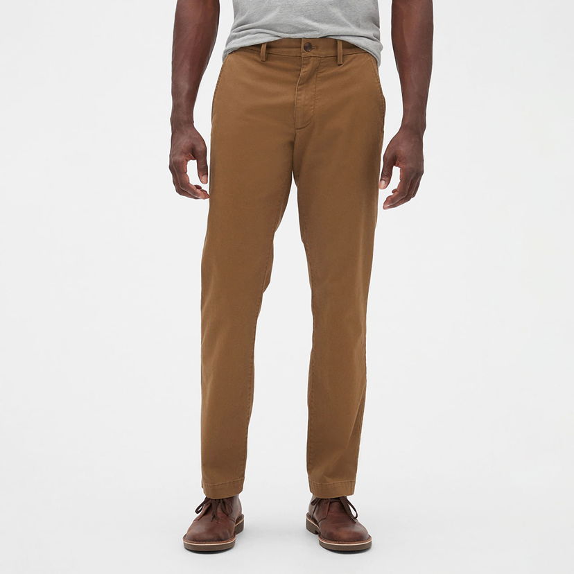Hlače GAP Chino Straight Fit Pants Palomino Brown Global Smeđa | 500359-03
