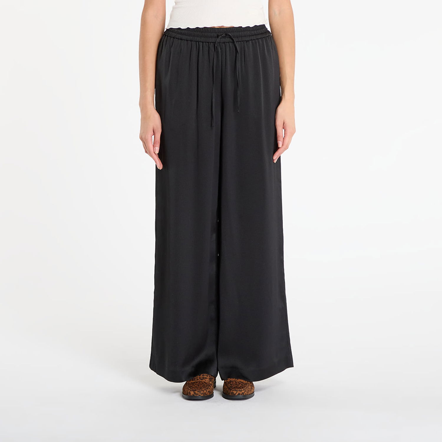 Hlače Samsoe Samsoe Sahelena Wide-Leg Drawstring Trousers Crna | F24300151_CLR000021, 0