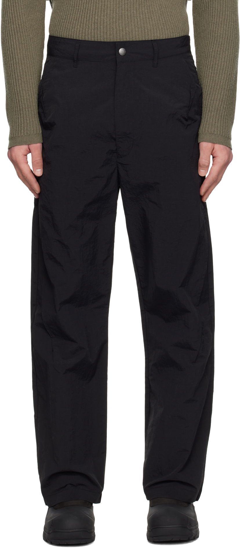 Hlače izzue Pleated Taslan Trousers Crna | IZXPTL6111F4NBKX