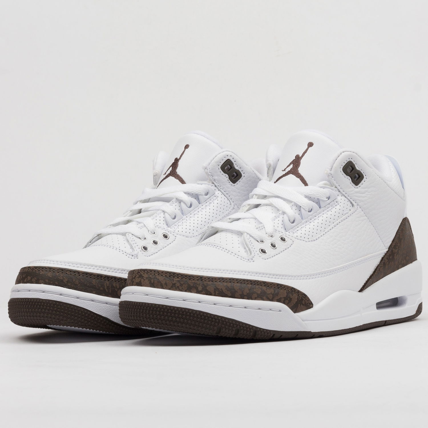 Tenisice i cipele Jordan Air Jordan 3 Retro Bijela | 136064-122, 1