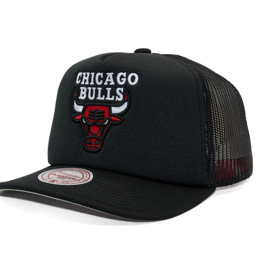 Kapa Mitchell & Ness Mitchell & Ness Chicago Bulls Hidden Trucker Snapback Crna | HT11408-CBUBLCK