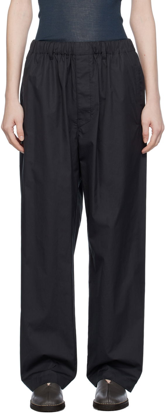 Hlače LEMAIRE Lemaire Exclusive Elastic Waist Trousers Crna | PA1047 LF839