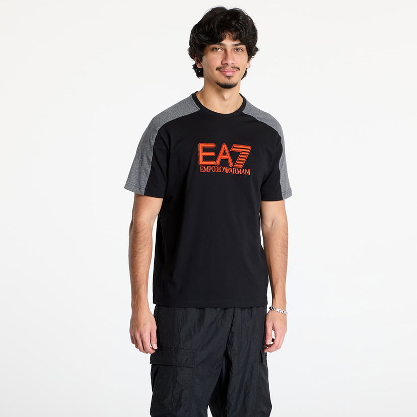 Majica kratkih rukava Emporio Armani Black T-Shirt With Orange Logo Print Crna | 6DPT03PJOHZ1200