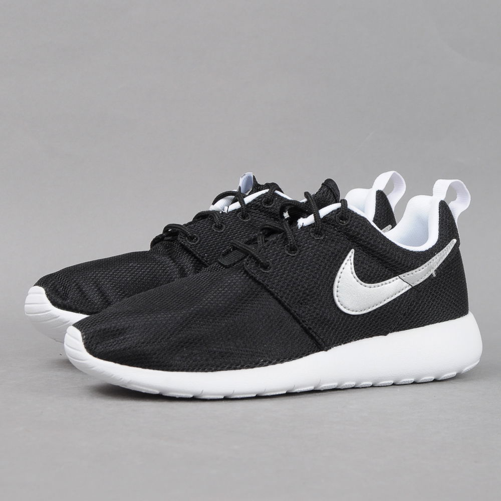 Tenisice i cipele Nike Roshe One GS Crna | 599728-021, 0