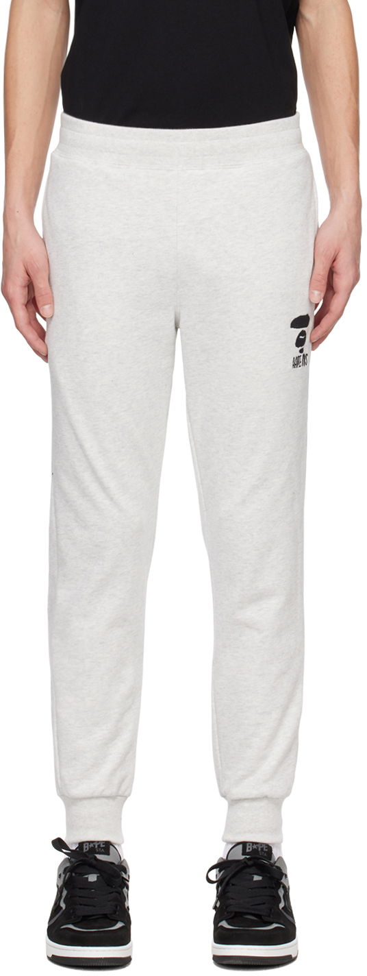 Trenirka AAPE by A Bathing Ape AAPE by A Bathing Ape Embroidered Sweatpants Siva | AAPPTMA691XAMWH2