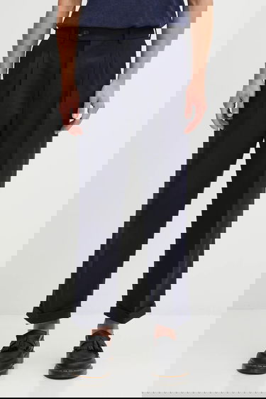 Hlače Drôle de Monsieur Drôle de Monsieur Wool Blend Pleated Cropped Trousers Tamnoplava | I.BP192.WV008, 0