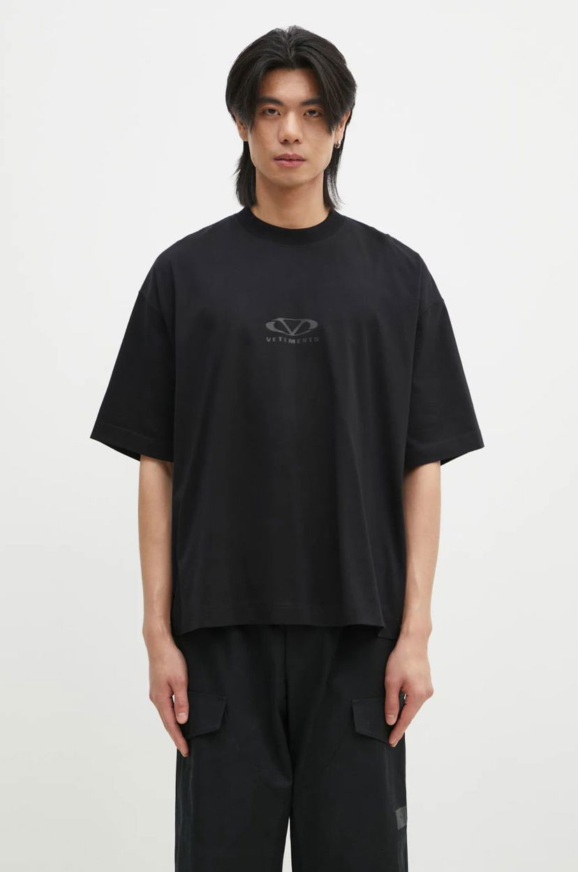 Majica kratkih rukava VETEMENTS Oval Logo Cropped Boxy T-Shirt Crna | UA66TR600BB