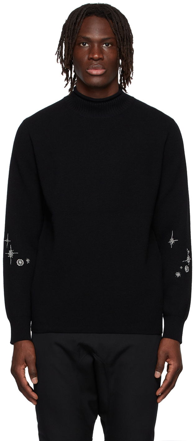 Džemper We11done Cashmere Star Embroidered Turtleneck Sweater Crna | WD-KT1-22-646-U-BK
