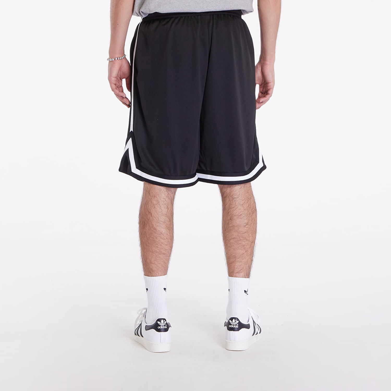Kratke hlače Urban Classics Stripes Mesh Shorts Black/ Black/ White Crna | TB243-00052, 1