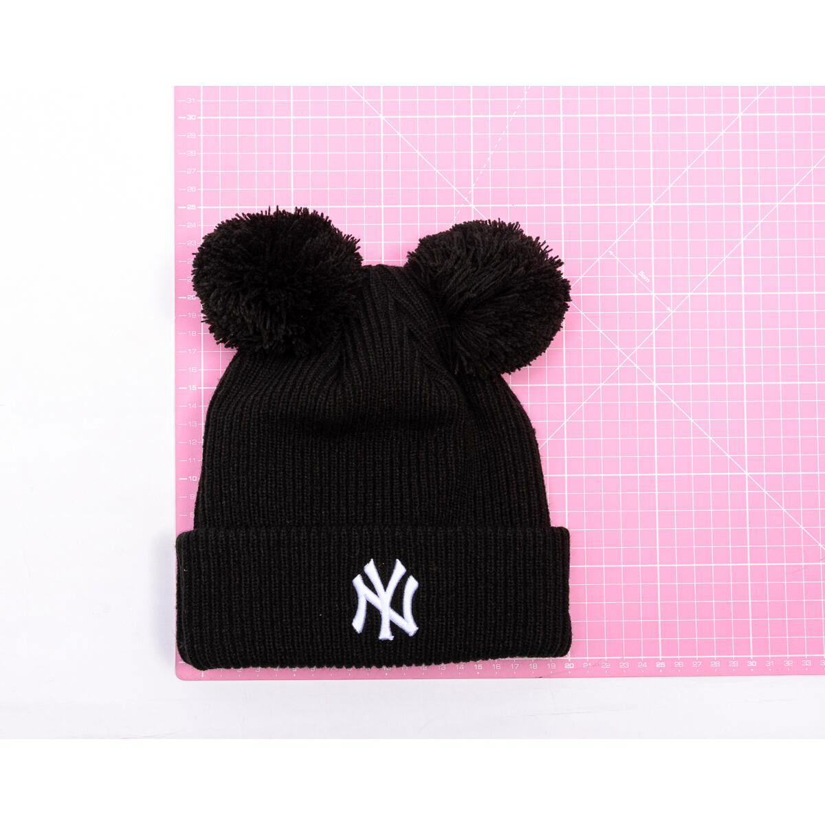 Kapica New Era MLB Double Pom Beanie NY Yankees One Size (56-59 cm) Crna | 60691354, 1