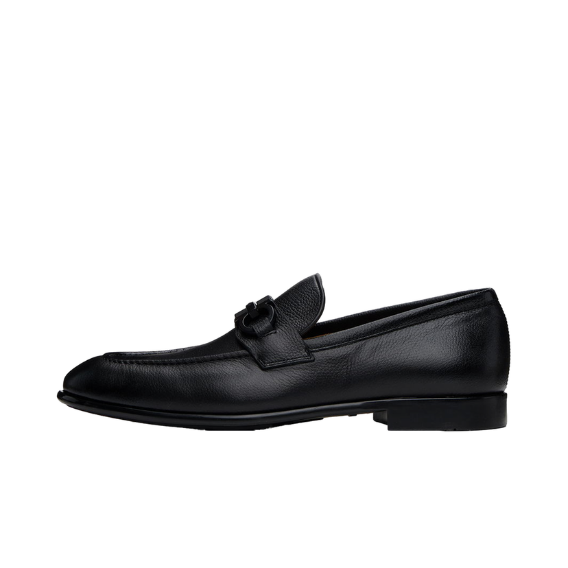 Tenisice i cipele FERRAGAMO Leather Loafers With Gancini Ornament Crna | 768931