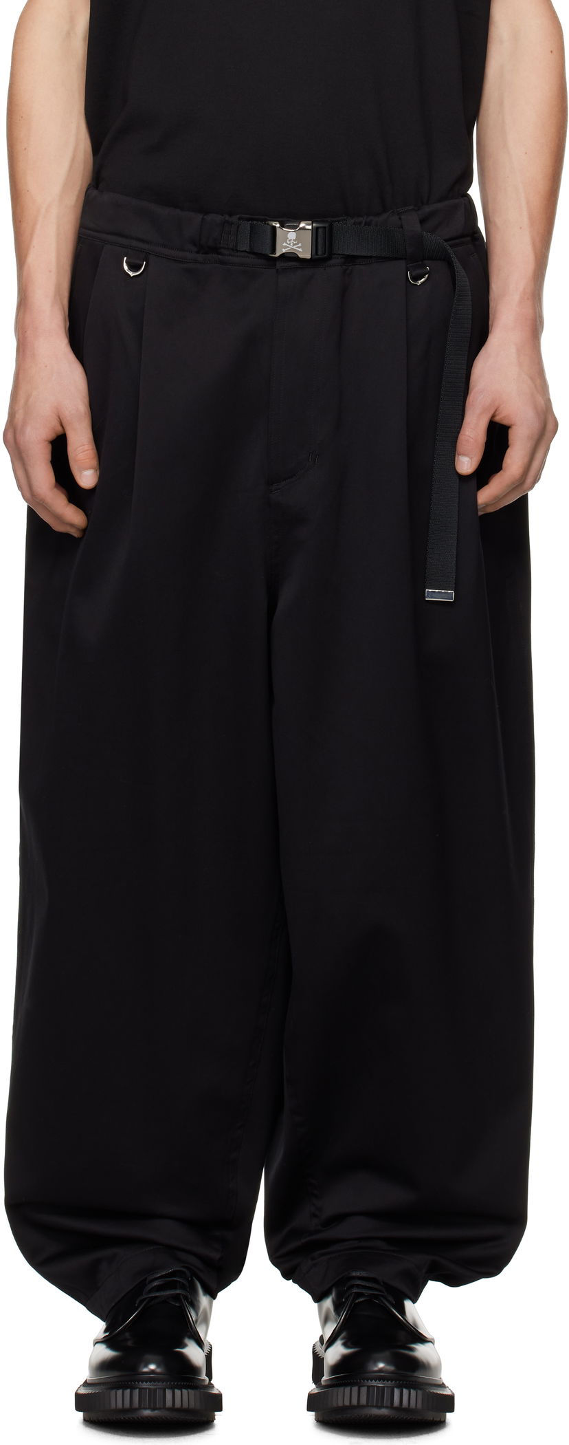 Hlače Mastermind WORLD Belted Wide Fit Easy Trousers Crna | MW24S13-PA011-017