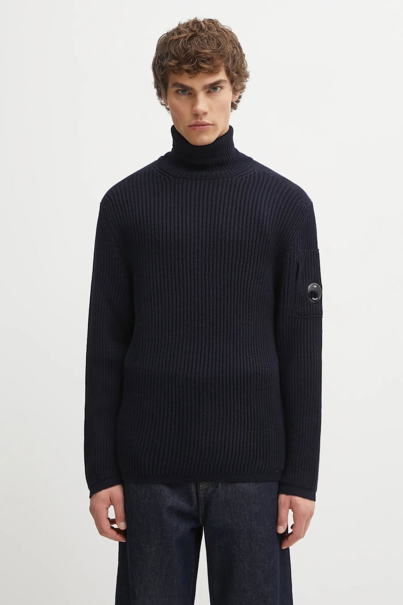 Džemper C.P. Company Ribbed Wool Blend Turtleneck Sweater with Sleeve Pocket Tamnoplava | 19CMKN220A006595A