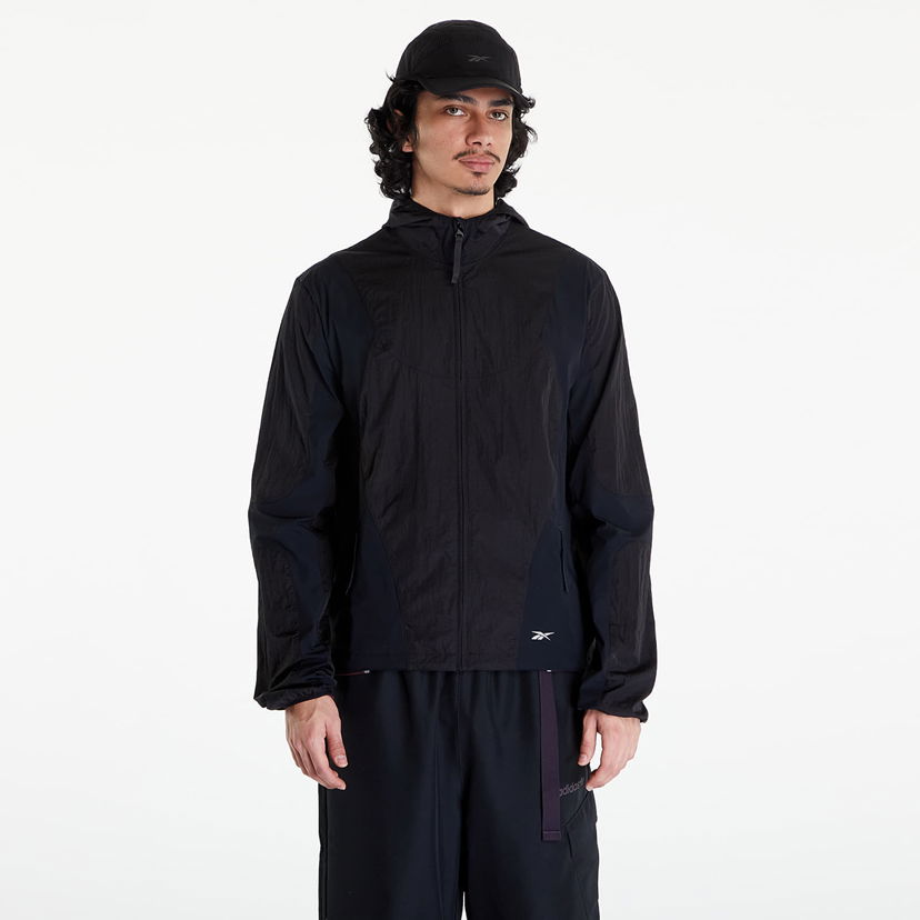 Jakna Reebok Men's windbreaker Paneled Running Jacket Black Crna | RMVL001C99FAB0011000