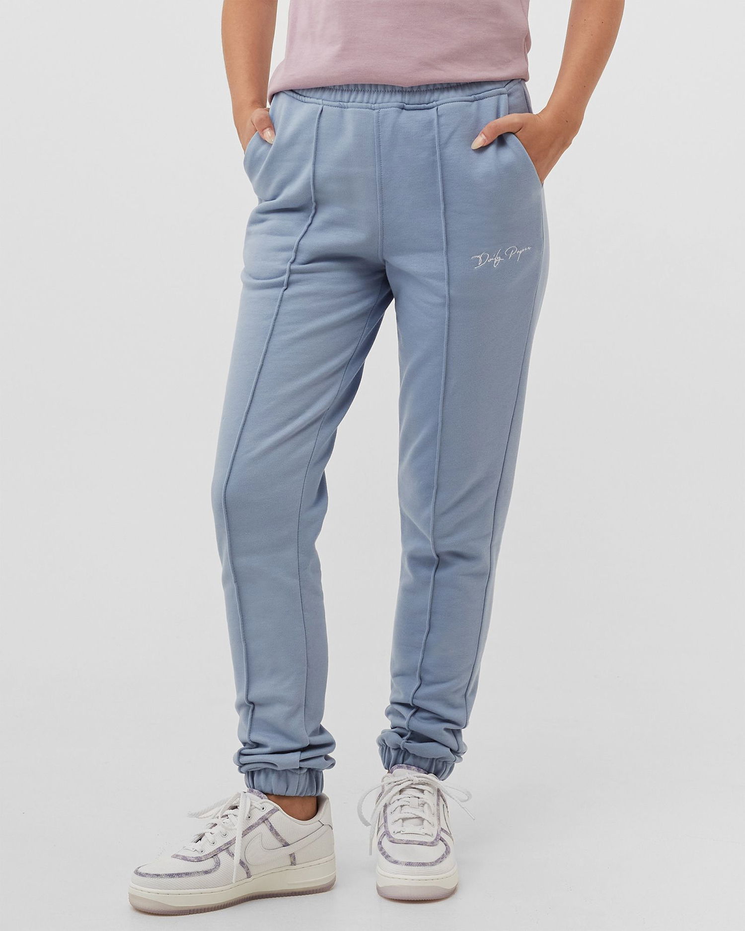 Trenirka DAILY PAPER Ety Script Jog Pants Plava | 2222055, 1