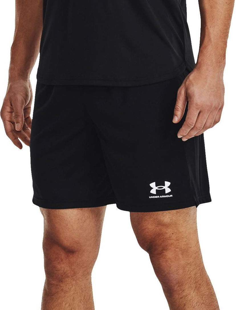 Kratke hlače Under Armour Challenger Core Training Shorts Crna | 1372691-001