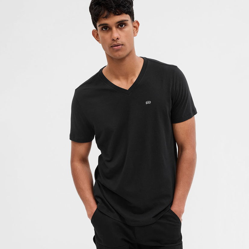 Majica kratkih rukava GAP Micro Logo Vee Neck Tee True Black V2 2 Crna | 753771-02