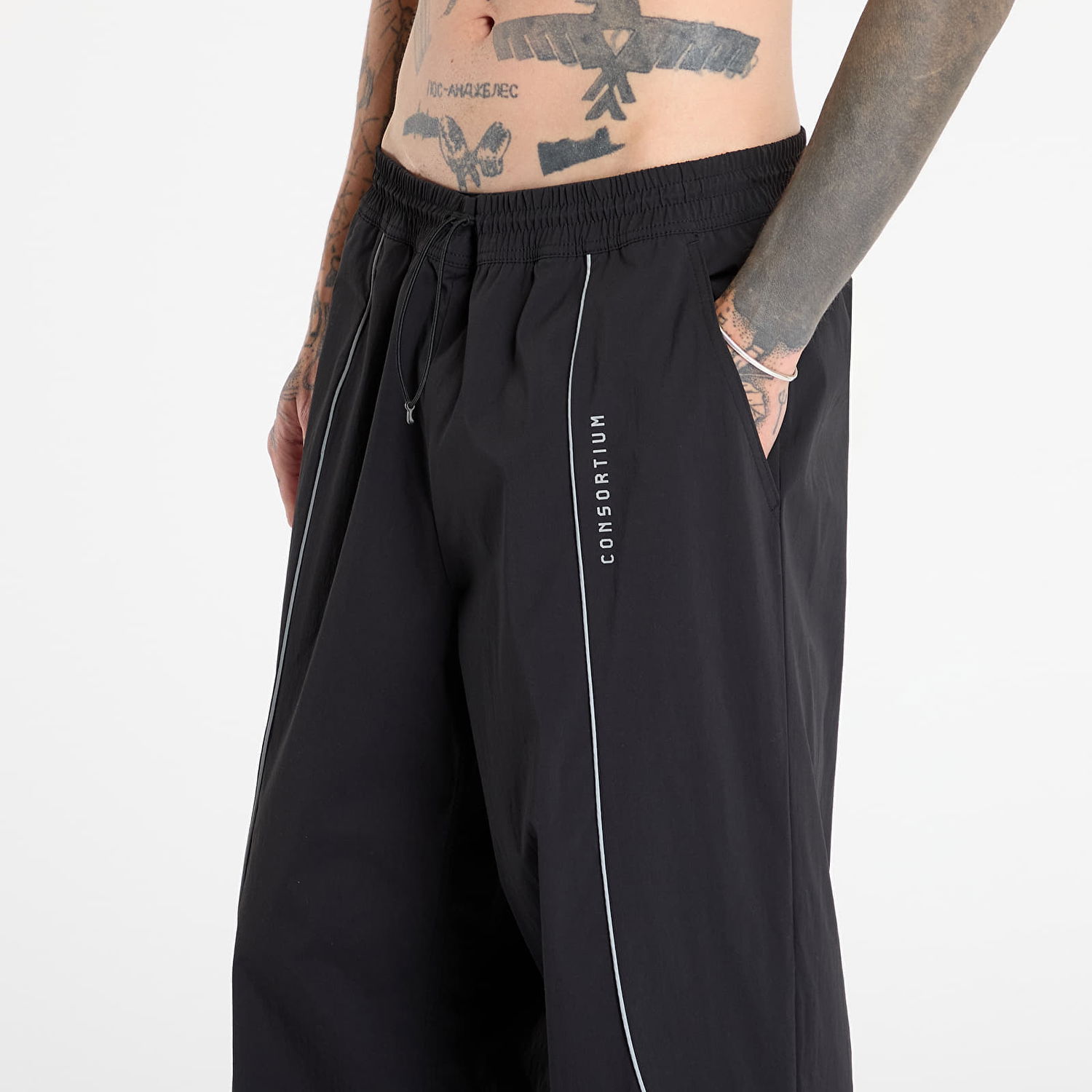 Trenirka adidas Originals Consortium Wide Leg Track Pant with Contrast Piping Crna | KF0684, 1