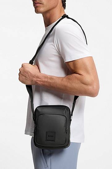 Torba za rame BOSS Coated Fabric Reporter Bag with Logo Patch Crna | 50548183, 1