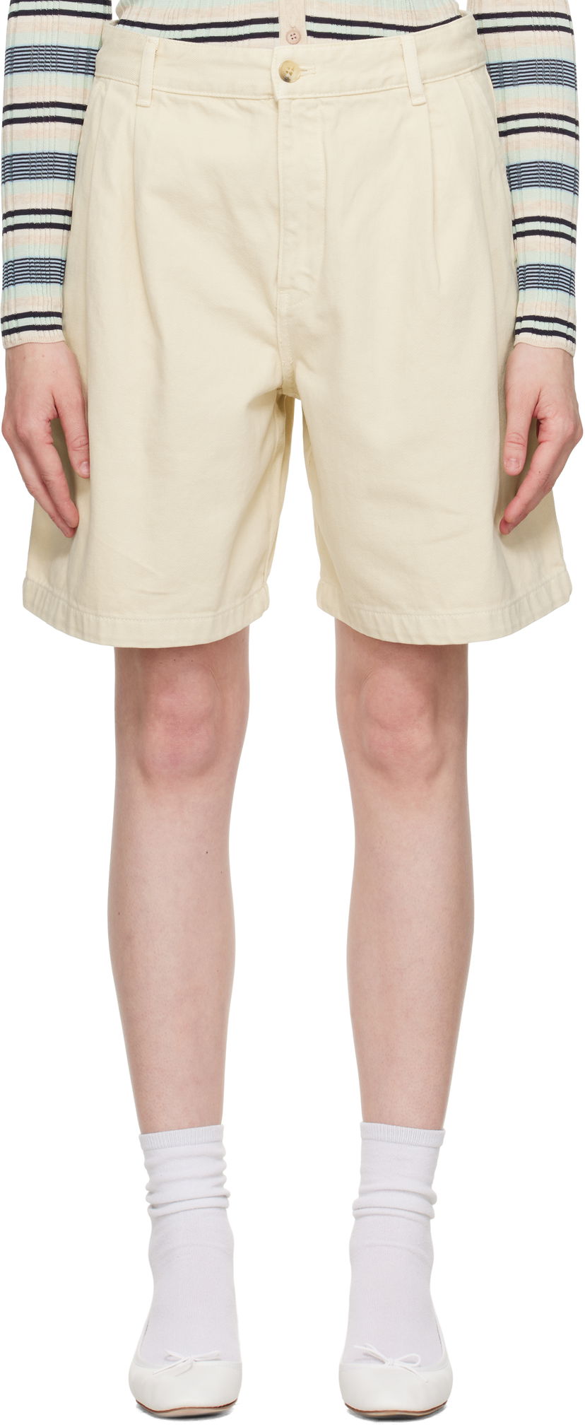 Kratke hlače MAISON KITSUNÉ Maison Kitsuné Pleated Bermuda Denim Shorts Žuta | OW01114WD4012