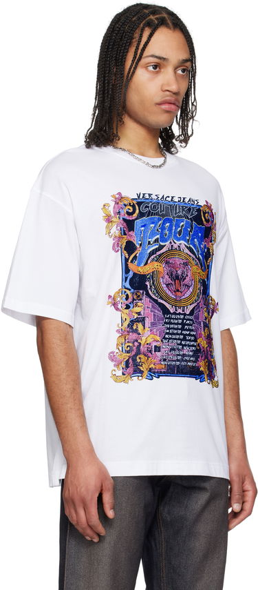 Majica kratkih rukava Versace Versace Jeans Couture Logo Tour Graphic T-Shirt Bijela | E78GAHC03_ECJ01C, 1