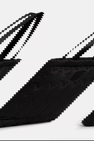 Tote bag MAISON KITSUNÉ Maison Kitsuné Chevron Quilted Large Tote Crna | PM05104WB0043, 1