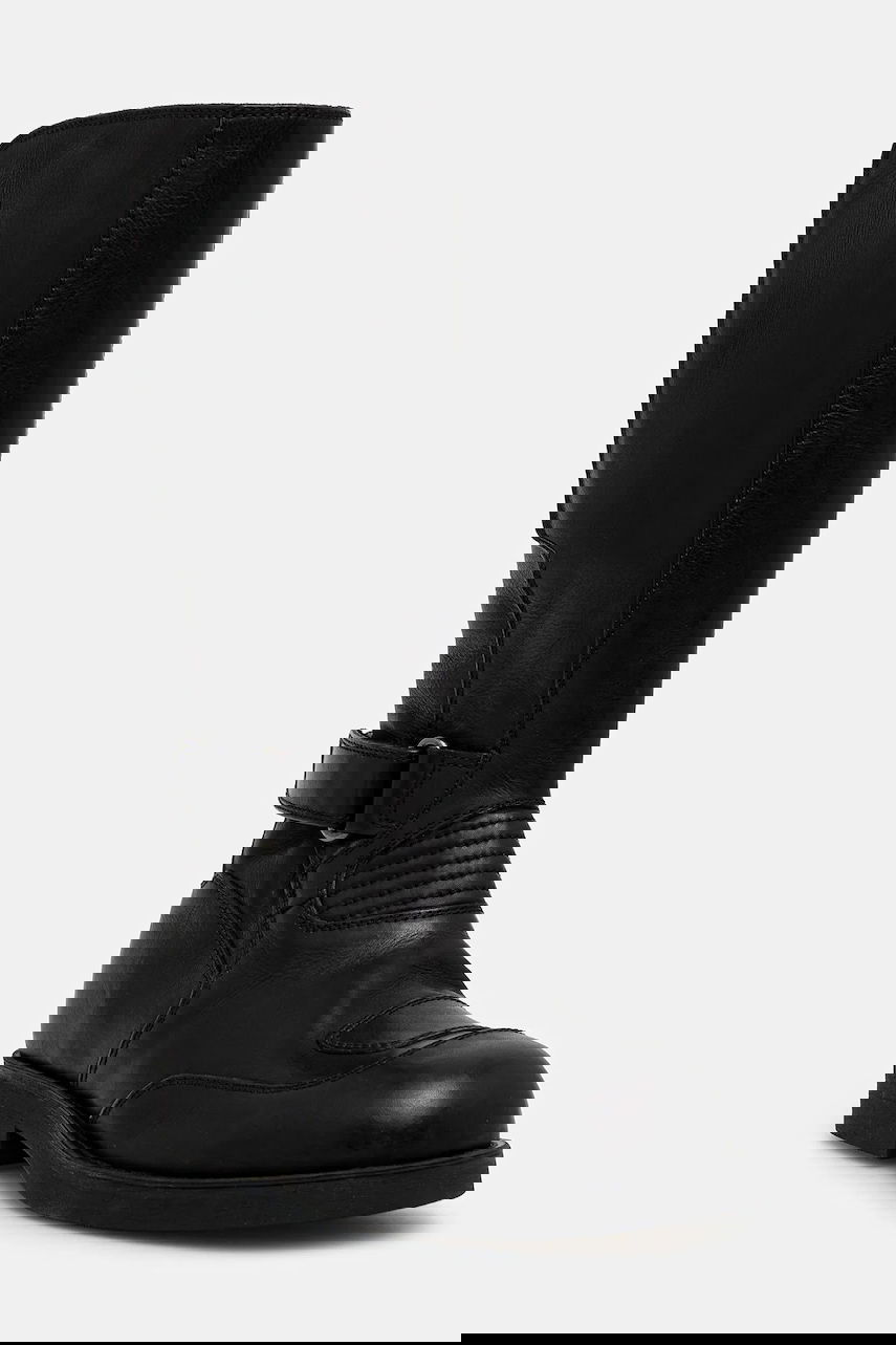 Tenisice i cipele Maison Margiela MM6 Maison Margiela Tall Leather Boots with Buckle and Flat Heel Crna | S66WW0100.P7431.T8013, 0