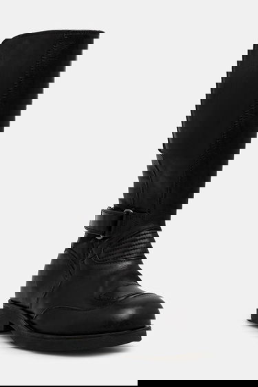 Tenisice i cipele Maison Margiela MM6 Maison Margiela Tall Leather Boots with Buckle and Flat Heel Crna | S66WW0100.P7431.T8013, 0