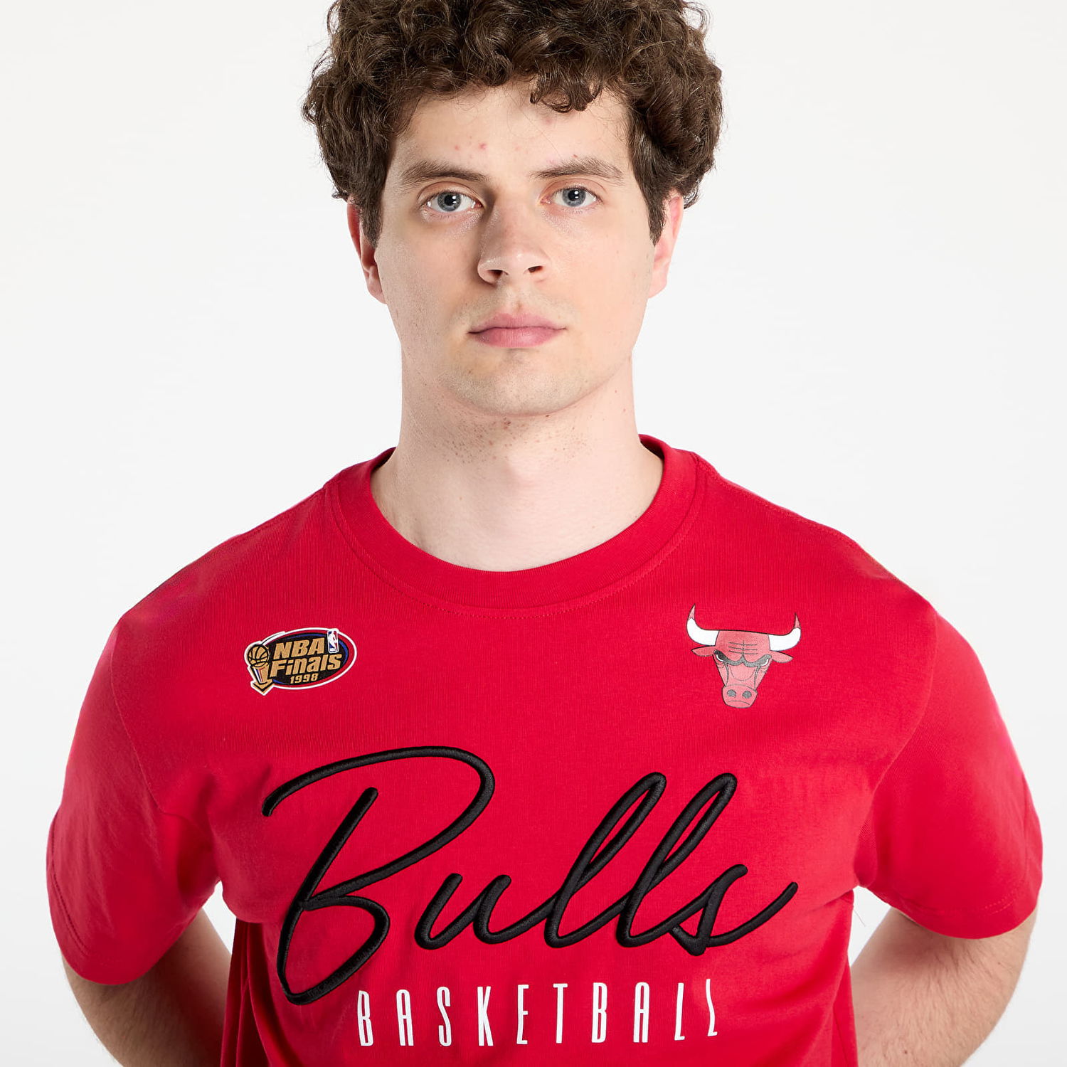 Majica kratkih rukava Mitchell & Ness Mitchell & Ness NBA Bulls Training Day Premium Vintage Logo Tee Crvena | FC9288-CBUSCAR, 1