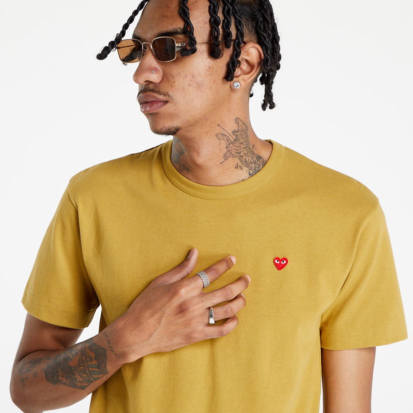 Majica kratkih rukava Comme des Garçons PLAY Heart Logo Tee UNISEX Smeđa | AZT314 olive