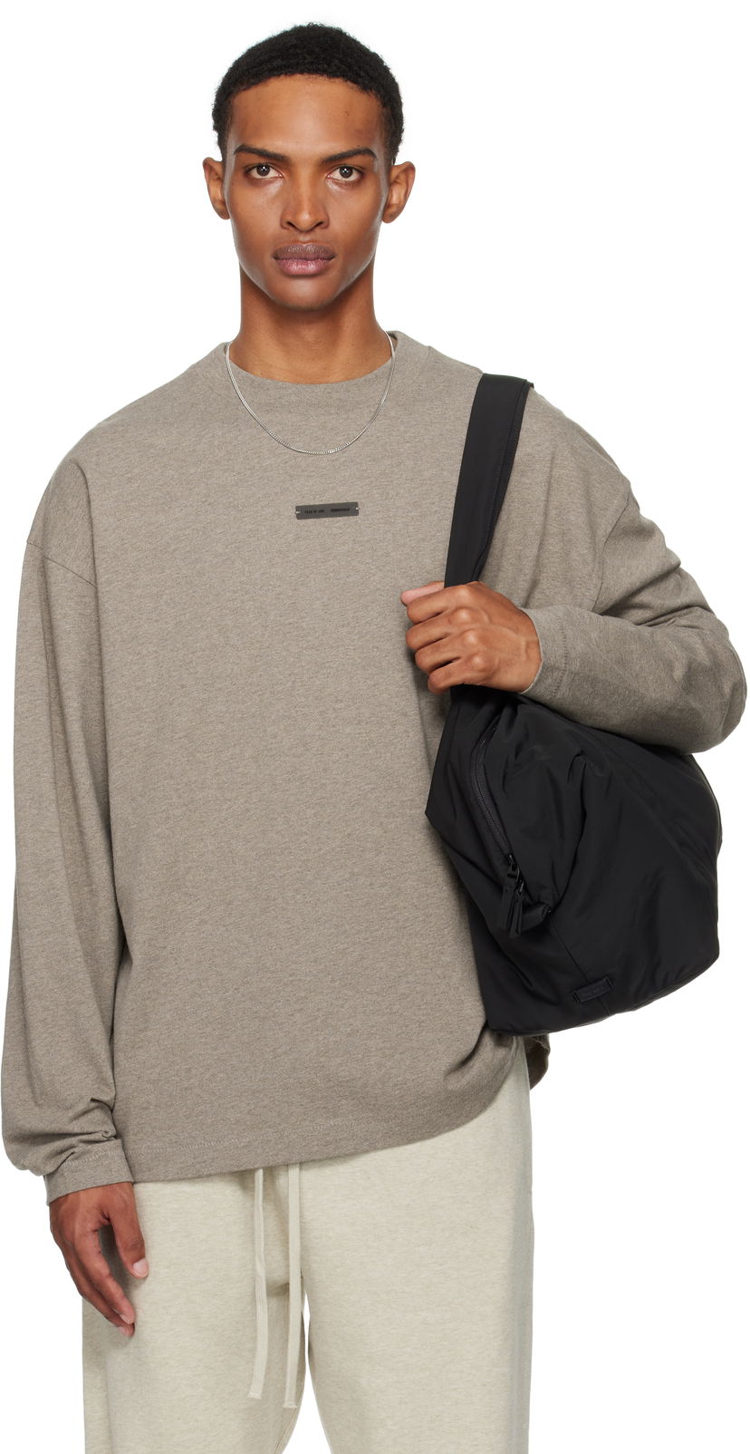 Majica kratkih rukava Fear of God Fear of God ESSENTIALS Classic Fit Long Sleeve T-Shirt Siva | 125SP254203F
