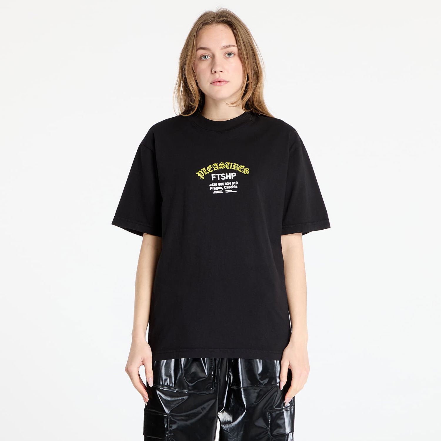 Majica kratkih rukava Pleasures FTSHP x Questions T-Shirt Crna | P24W075 BLACK, 1