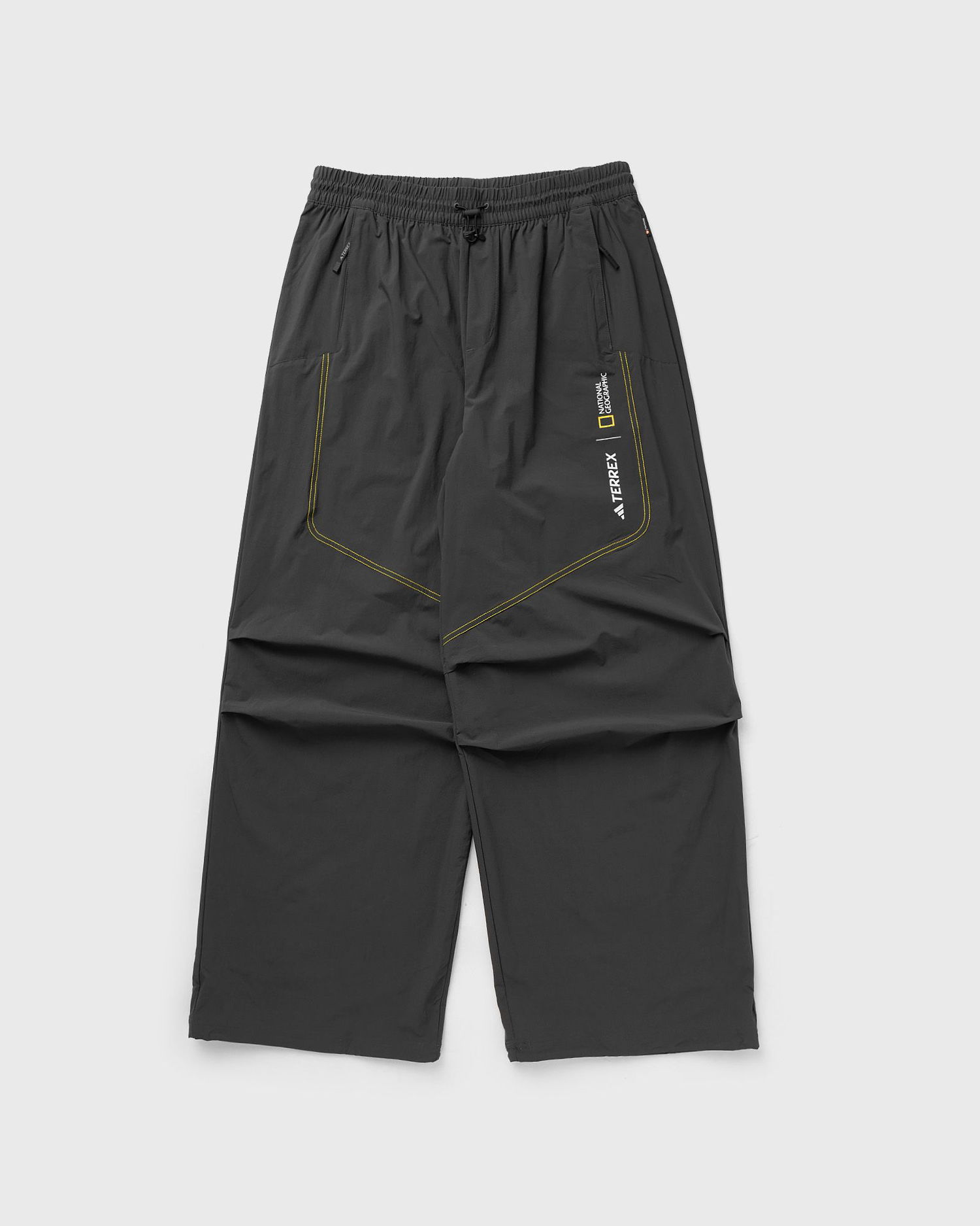 Hlače adidas Originals National Geographic A.R. Woven Pants Crna | KC2339, 1