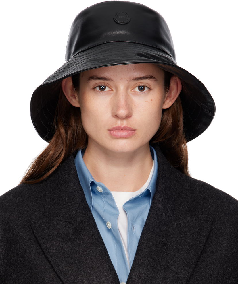 Šešir Moncler Moncler Genius x EE72 Leather Bucket Hat Crna | K24033B00004M6584