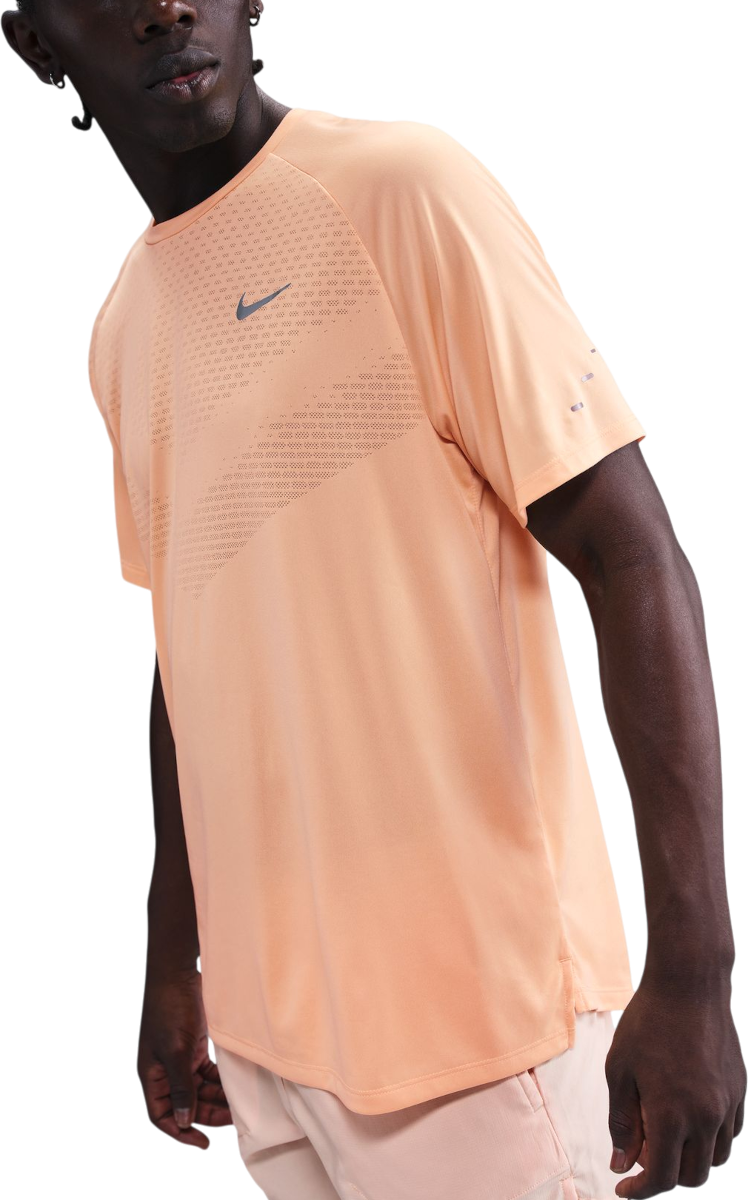 Majica kratkih rukava Nike Stride Perforated Running T-Shirt Narančasta | hv5203-734