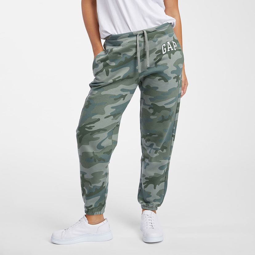 Trenirka GAP Sweatpants Logo Jogger Sweatpants Camo M Siva | 463492-13