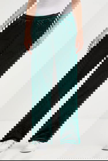 Hlače adidas Originals adidas Originals Velvet Tp Wide Leg Pants Zelena | JV7509, 0