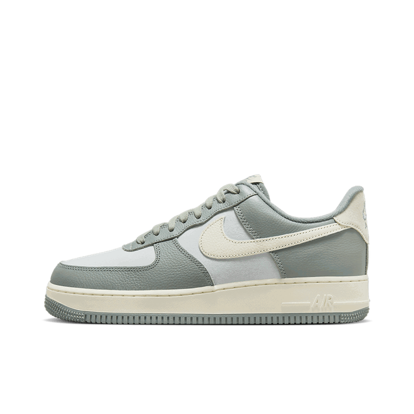 Tenisice i cipele Nike Air Force 1 Low '07 LX "Mica Green" Zelena | DV7186-300