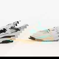 550 White