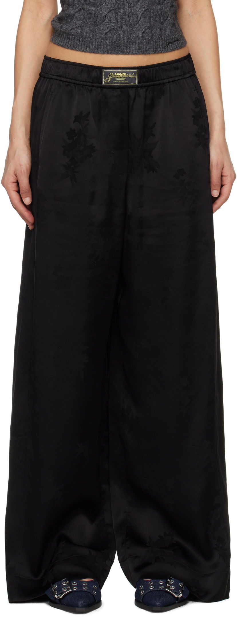 Hlače GANNI GANNI Satin Jacquard Trousers Crna | W0383