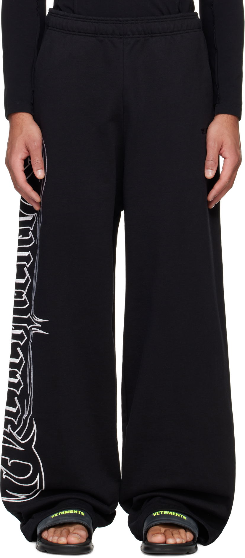 Trenirka VETEMENTS Metal Embroidered Sweatpants Crna | UA66SP620B