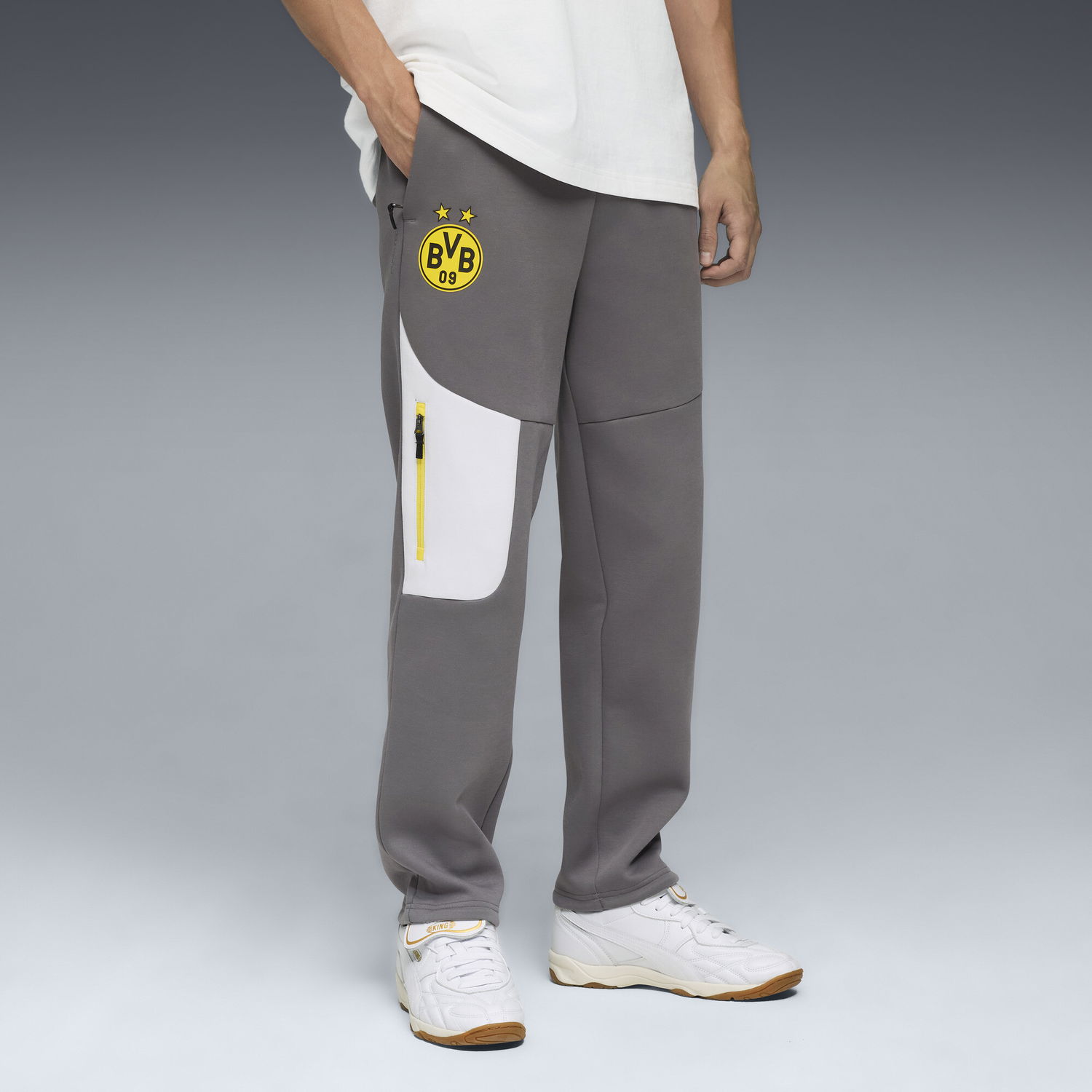 Trenirka Puma Borussia Dortmund PUMATECH Men's Track Pants Siva | 781700_21, 1