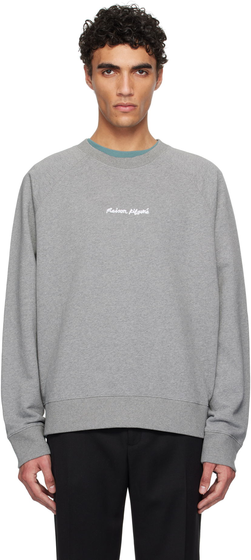 Džemper MAISON KITSUNÉ Maison Kitsuné Oversize Raglan Sweatshirt with Embroidery Siva | OM00309KM0001