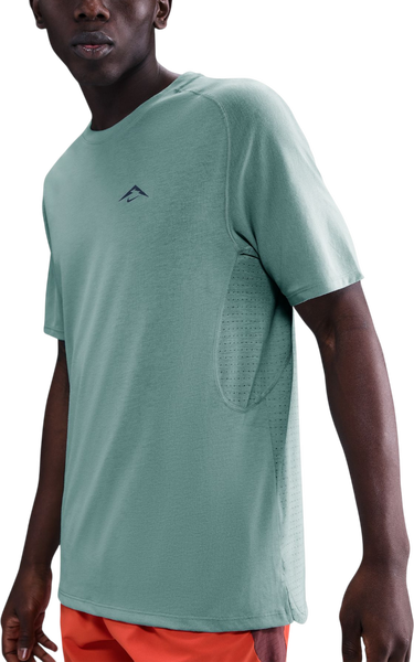 Majica kratkih rukava Nike Short Sleeve T-Shirt with Perforated Panels Solar Chase Zelena | hj3580-017, 0
