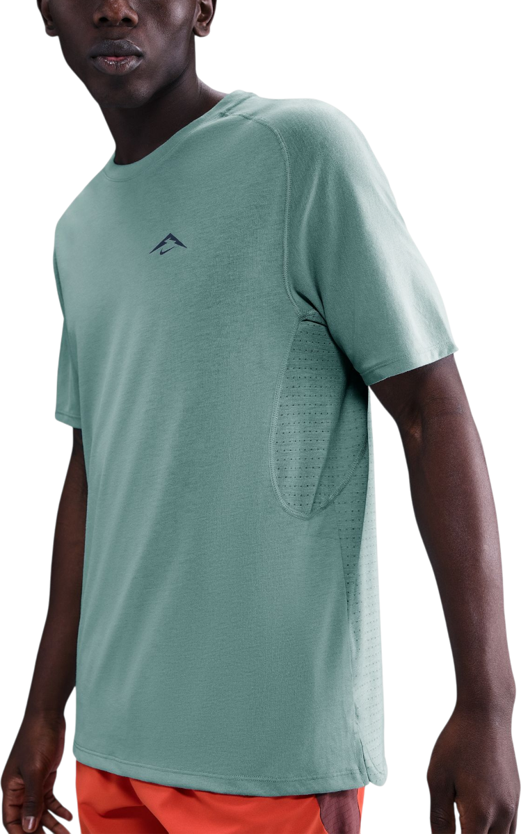 Majica kratkih rukava Nike Short Sleeve T-Shirt with Perforated Panels Solar Chase Zelena | hj3580-017, 0